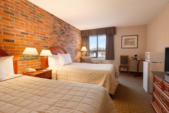 Room 8 of 20