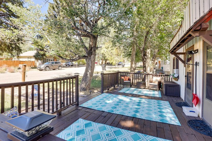 Cottage w / Furnished Deck: 1 Mi to Dtwn Craig!