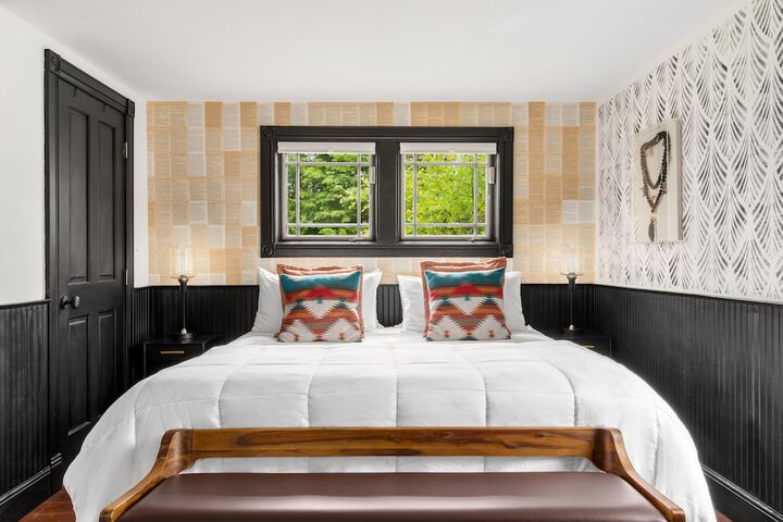 Room 100 of 172