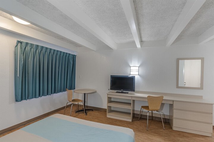 Room 28 of 45
