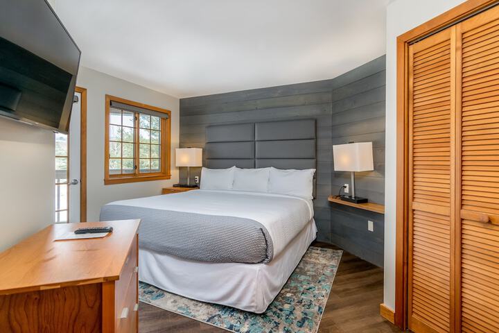 Room 44 of 65