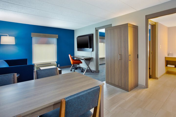Room 20 of 34