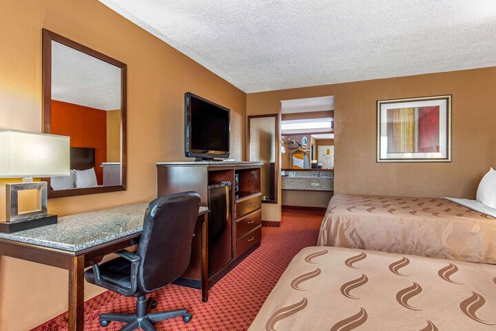 Room 30 of 43