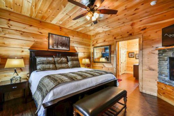 Foxwood Mansion Cabin