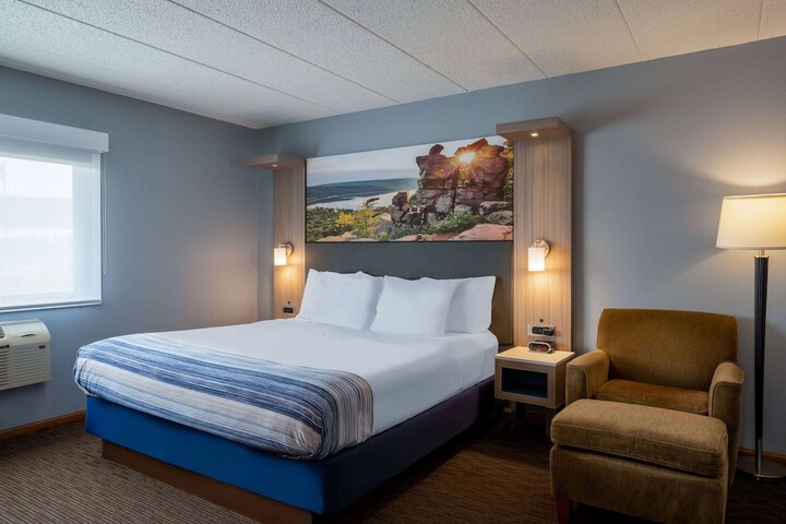 Room 31 of 34