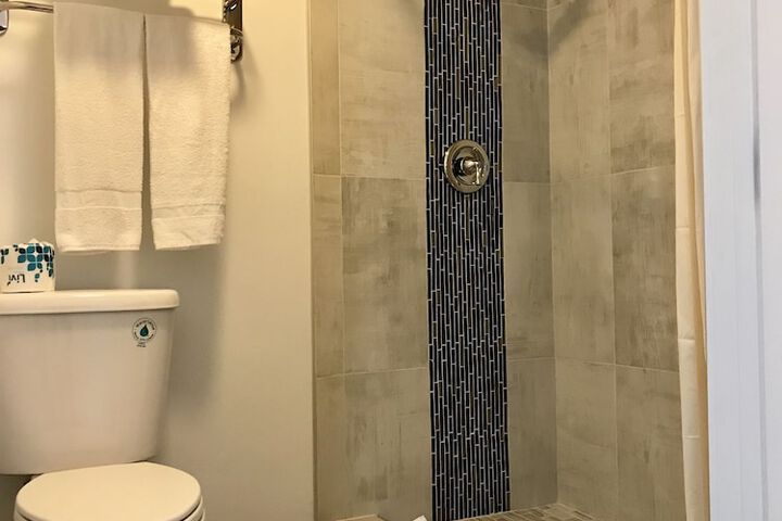 Room 32 of 45