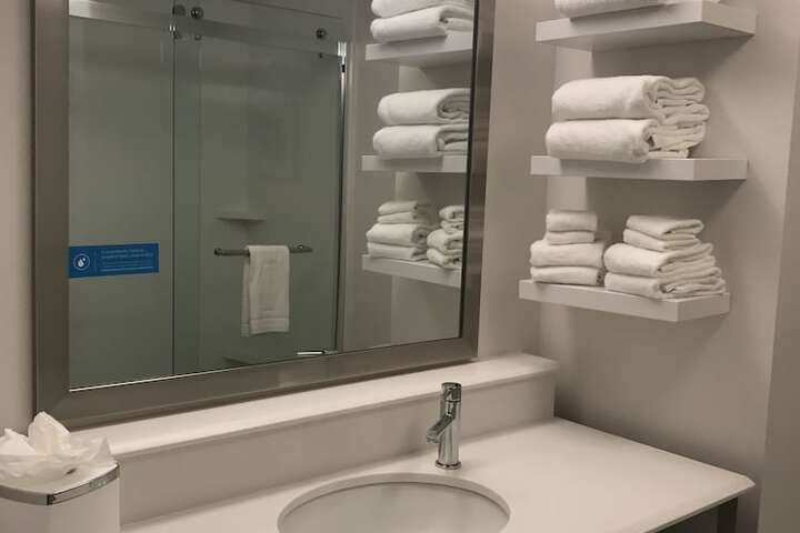 Room 20 of 37
