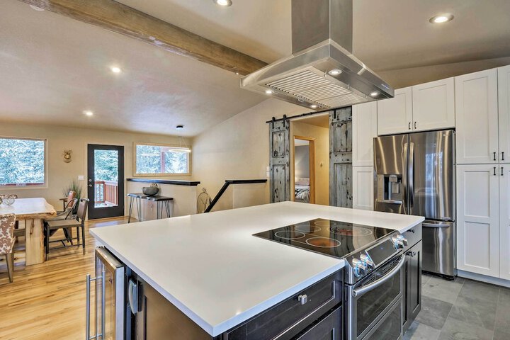 Secluded Alpine Home in Alma w / Mountain Views!