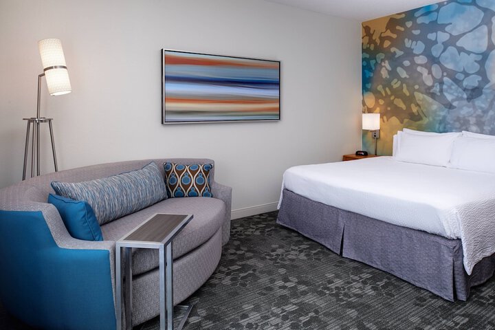 Room 11 of 29