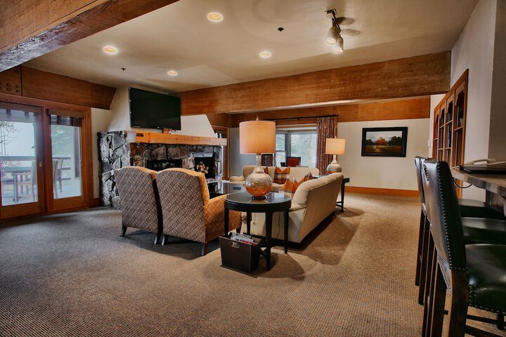 Stein Eriksen Lodge