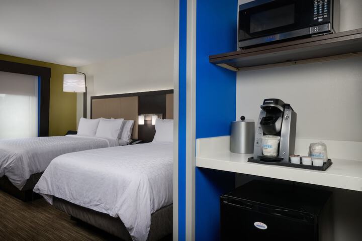 Room 19 of 41