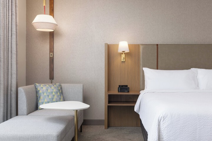 Room 55 of 102