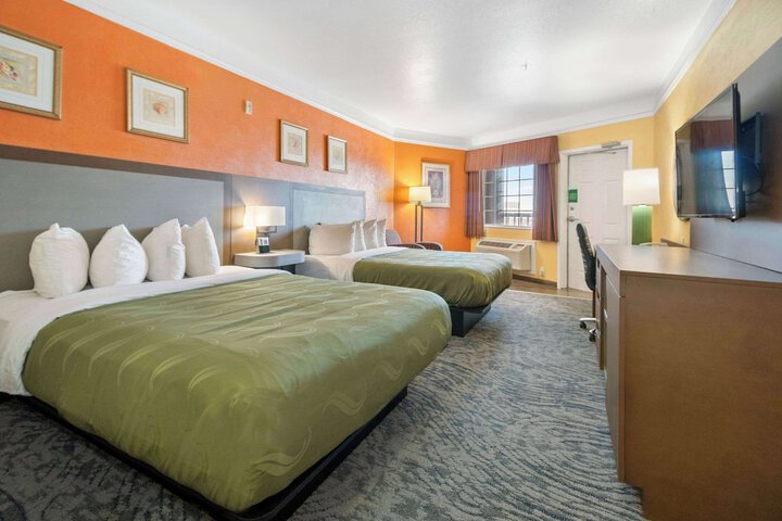 Room 17 of 57