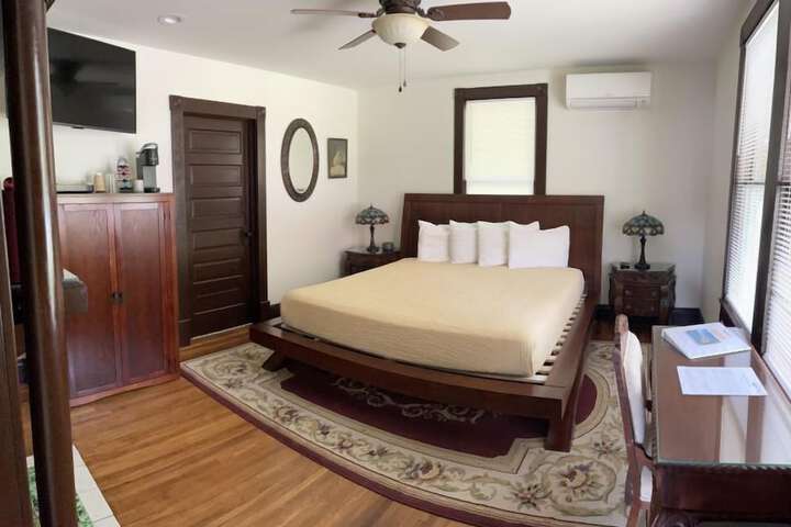 Room 54 of 93