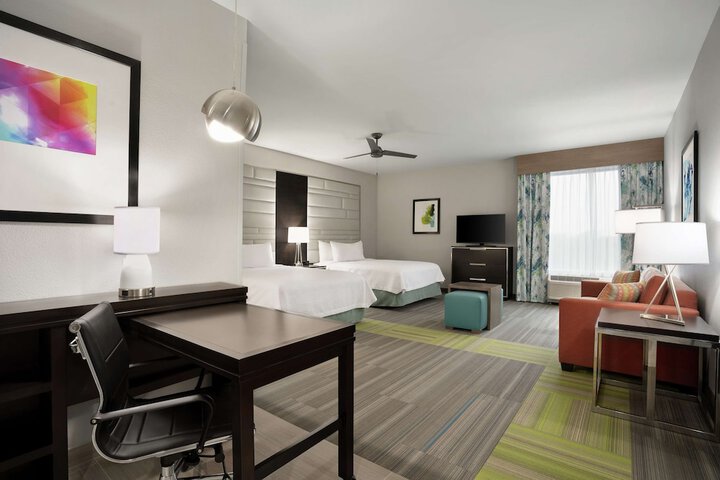 Room 25 of 37