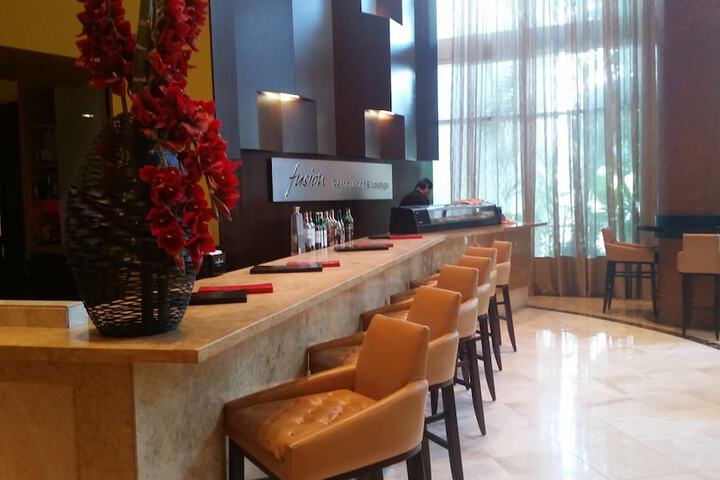 Lounge 81 of 119
