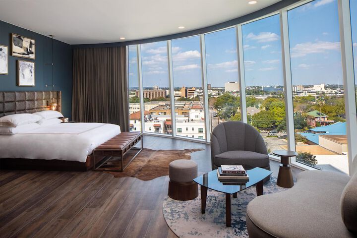 Thompson San Antonio - Riverwalk by Hyatt