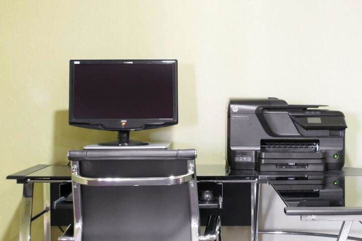 Business Center 27 of 27