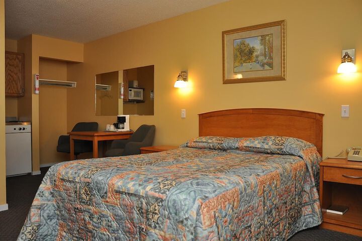 Room 18 of 23
