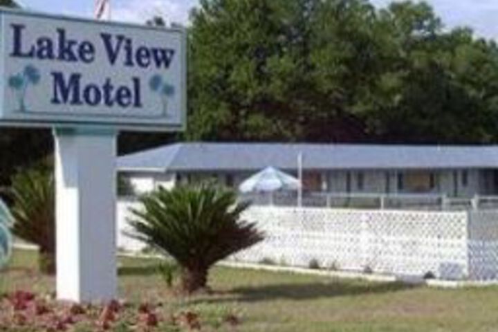 Lake View Motel