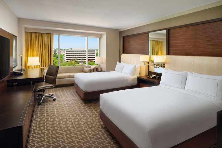 Room 32 of 56