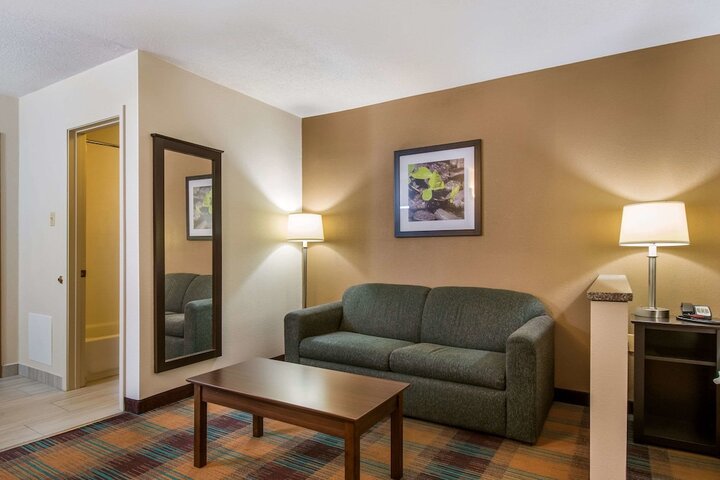Room 13 of 43