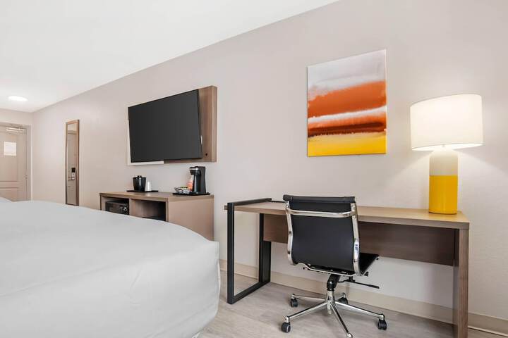 Comfort Inn & Suites Dothan Northside Plaza