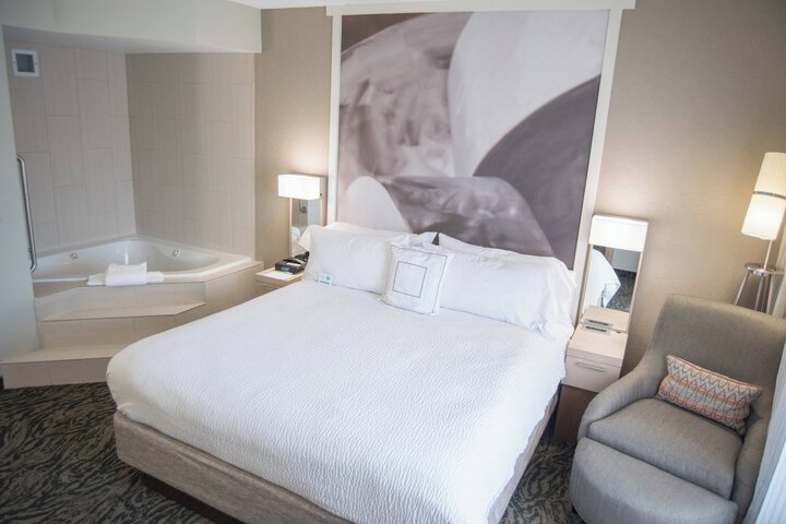 Courtyard by Marriott Hickory