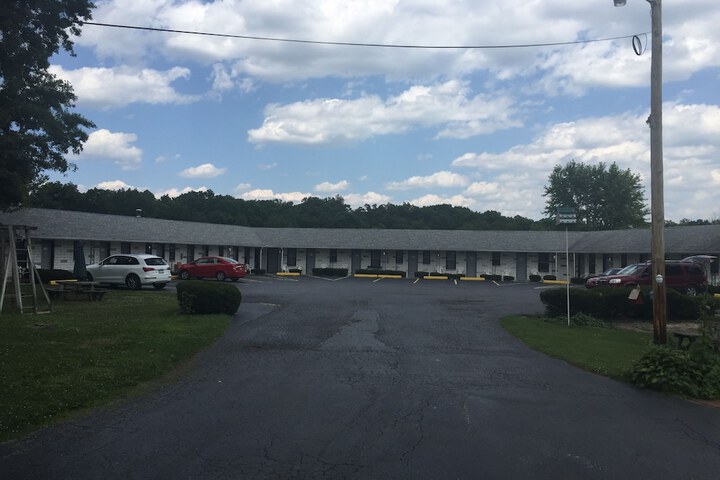 Blue Sky Motel