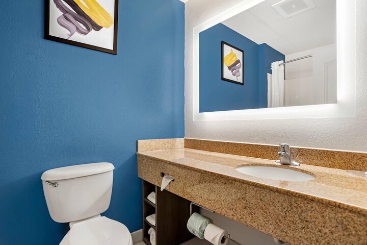 Comfort Inn & Suites Dothan Northside Plaza