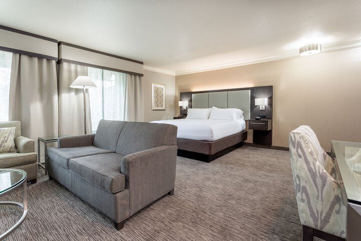Room 15 of 41