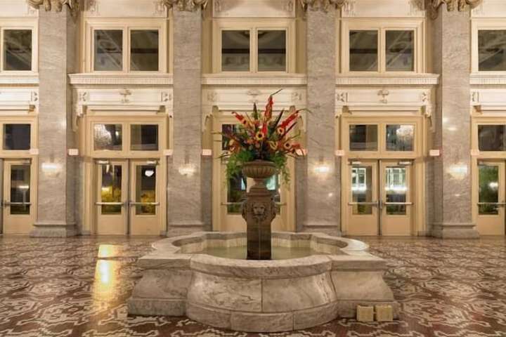 Hotel Bentley