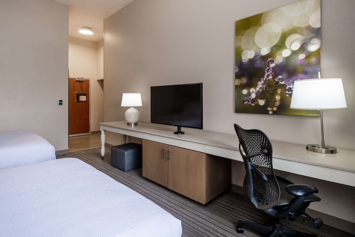 Room 26 of 43