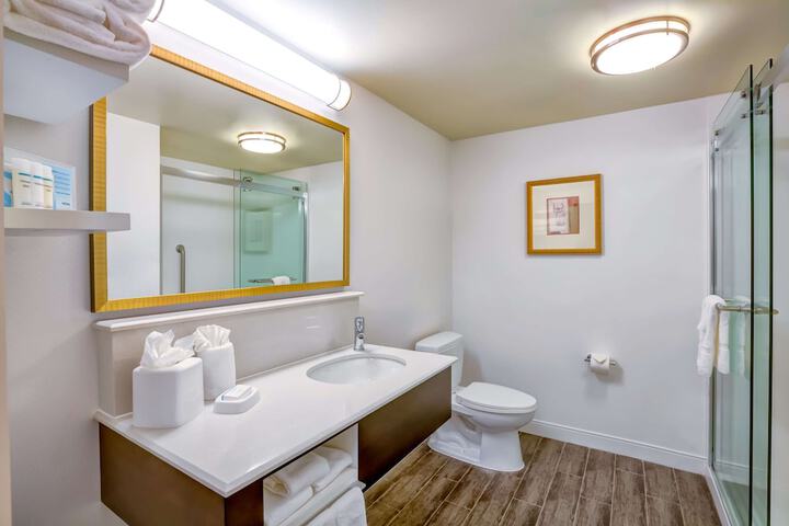 Room 15 of 60