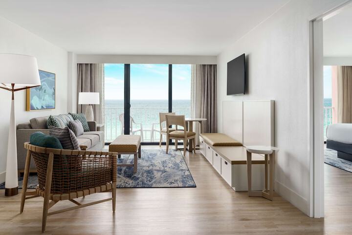 Room 32 of 51
