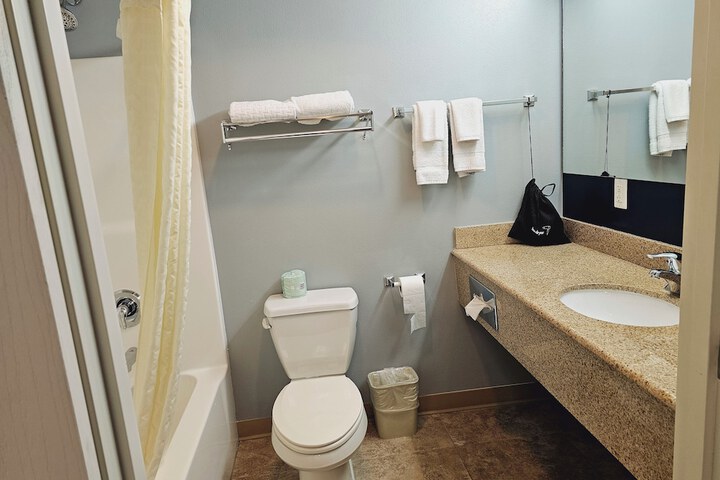 Room 10 of 49