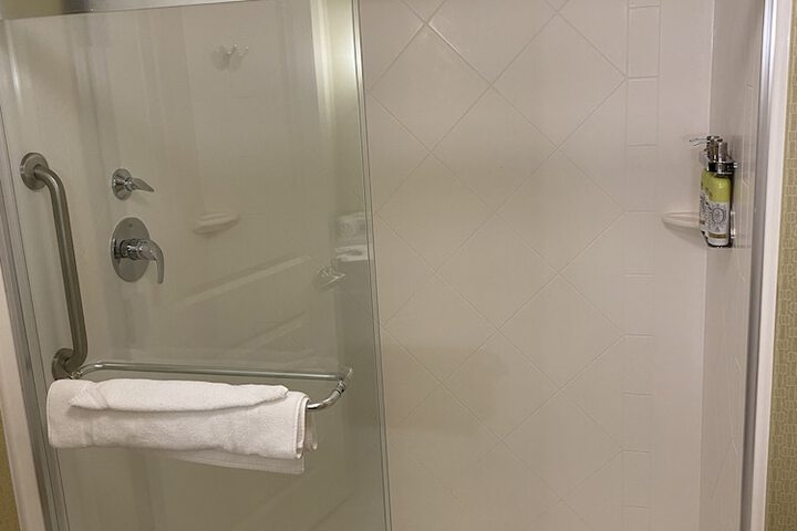 Holiday Inn Express & Suites Pittsburgh SW - Southpointe by IHG
