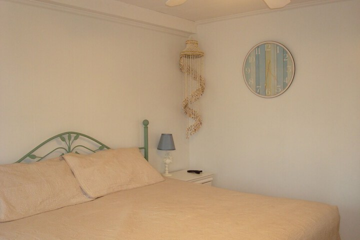 Room 19 of 42