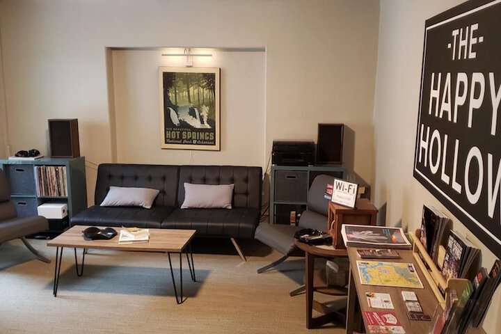 Room 21 of 43