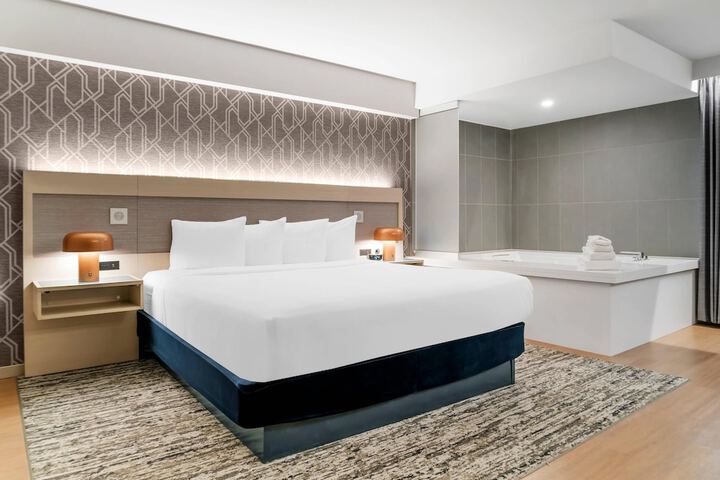 Radisson Plaza Hotel at Kalamazoo Center