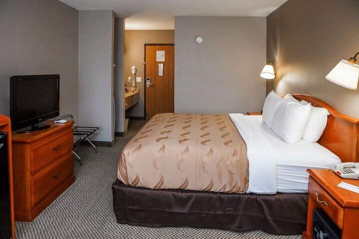 Room 14 of 23