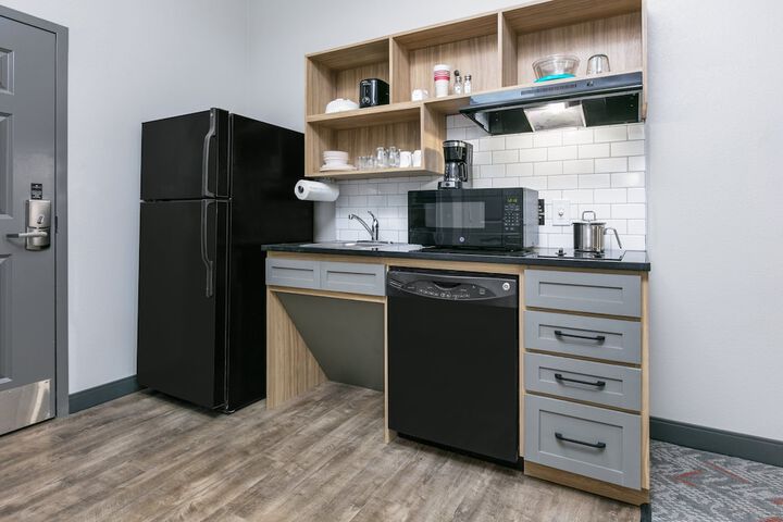 Candlewood Suites Lake Jackson Clute by IHG