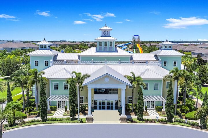 Encore Resort and Water Park at Reunion by Rentyl