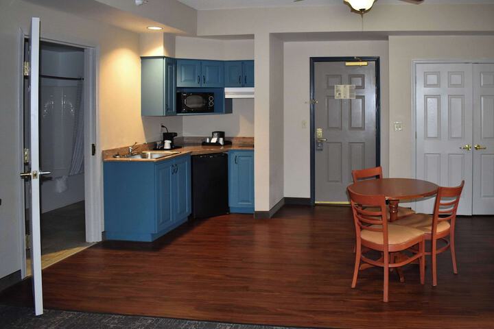 Country Inn & Suites by Radisson Hagerstown, MD