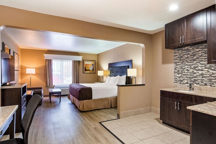 Room 11 of 21