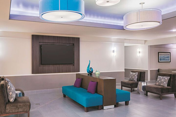 Hotel Interior 11 of 33