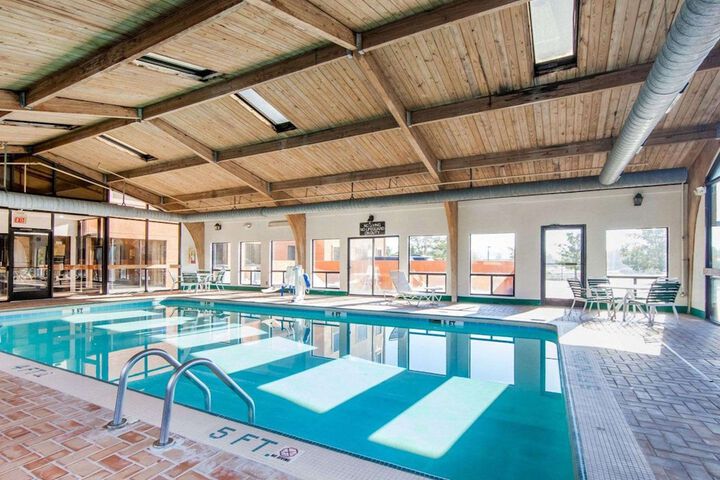 Pool 6 of 35