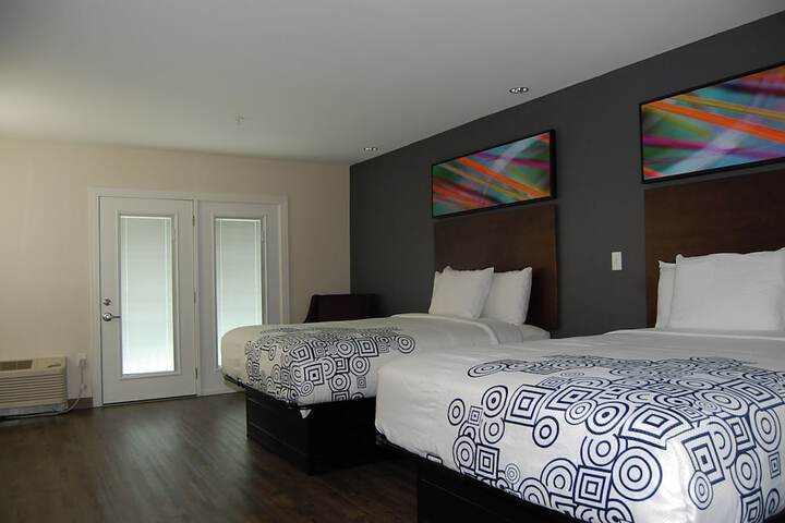 Room 118 of 150