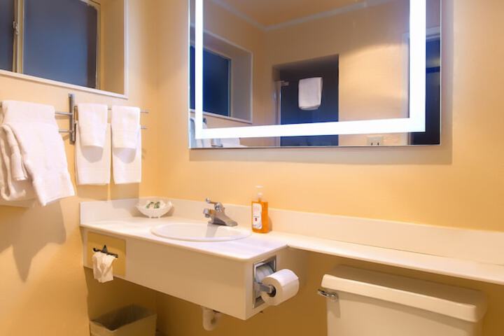 Room 14 of 17