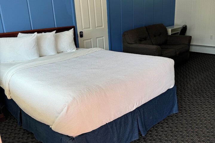Room 52 of 55
